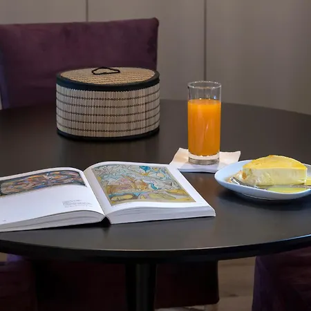 Chiostro Del Bramante - Art Museum Experience